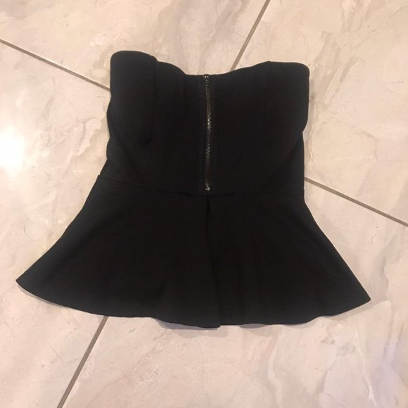 Charlotte Russe Tops - Strapless Peplum. 👚